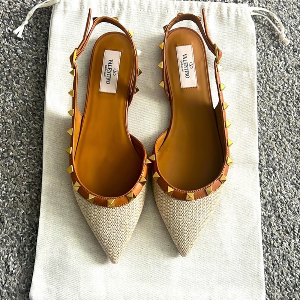 SOLD Valentino Slingback 36.5